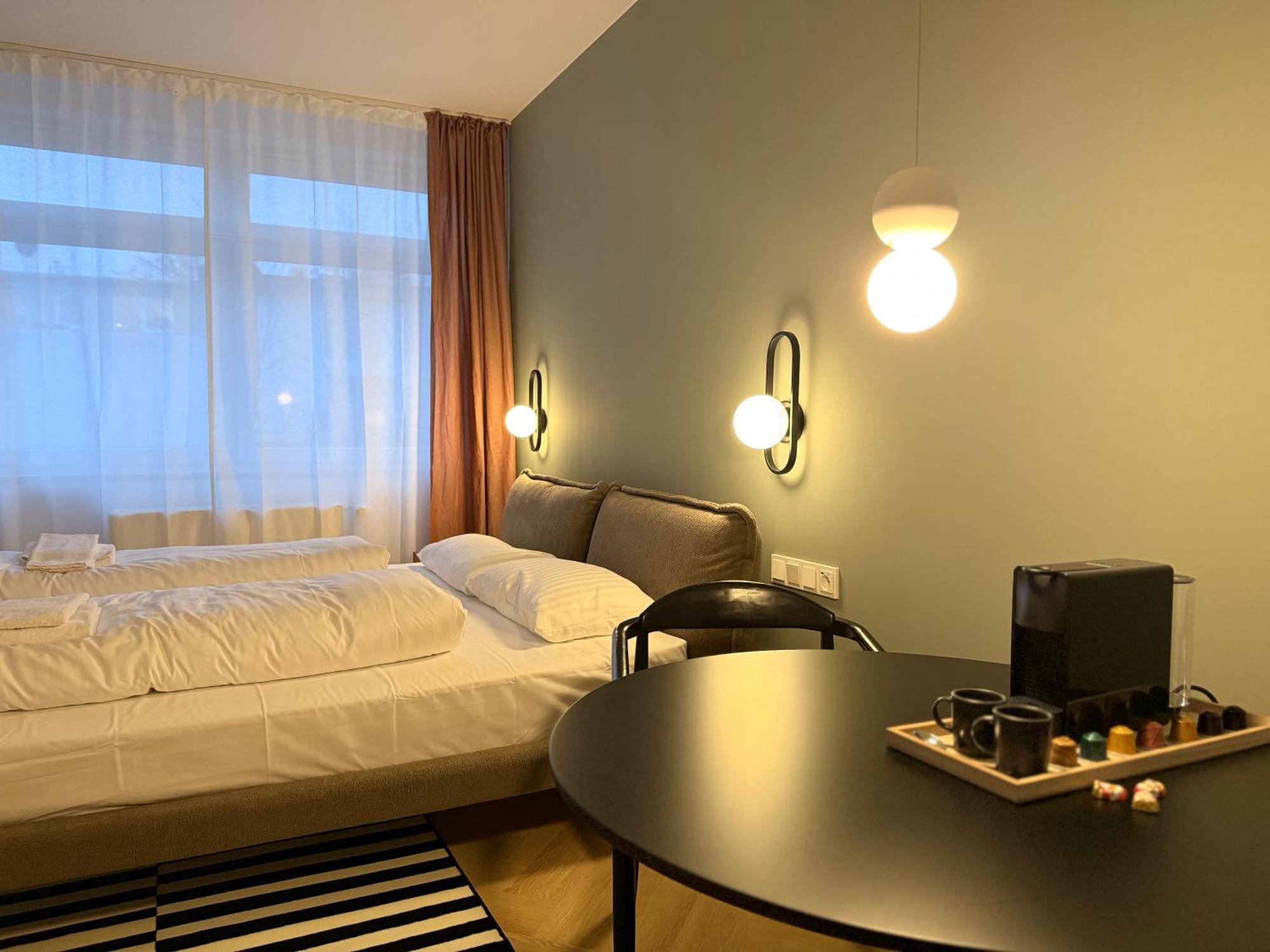 Stayzz By Homyzz - Modern Studios Alsterdorf -Winterhude- Stadtpark Hamburgo Exterior foto
